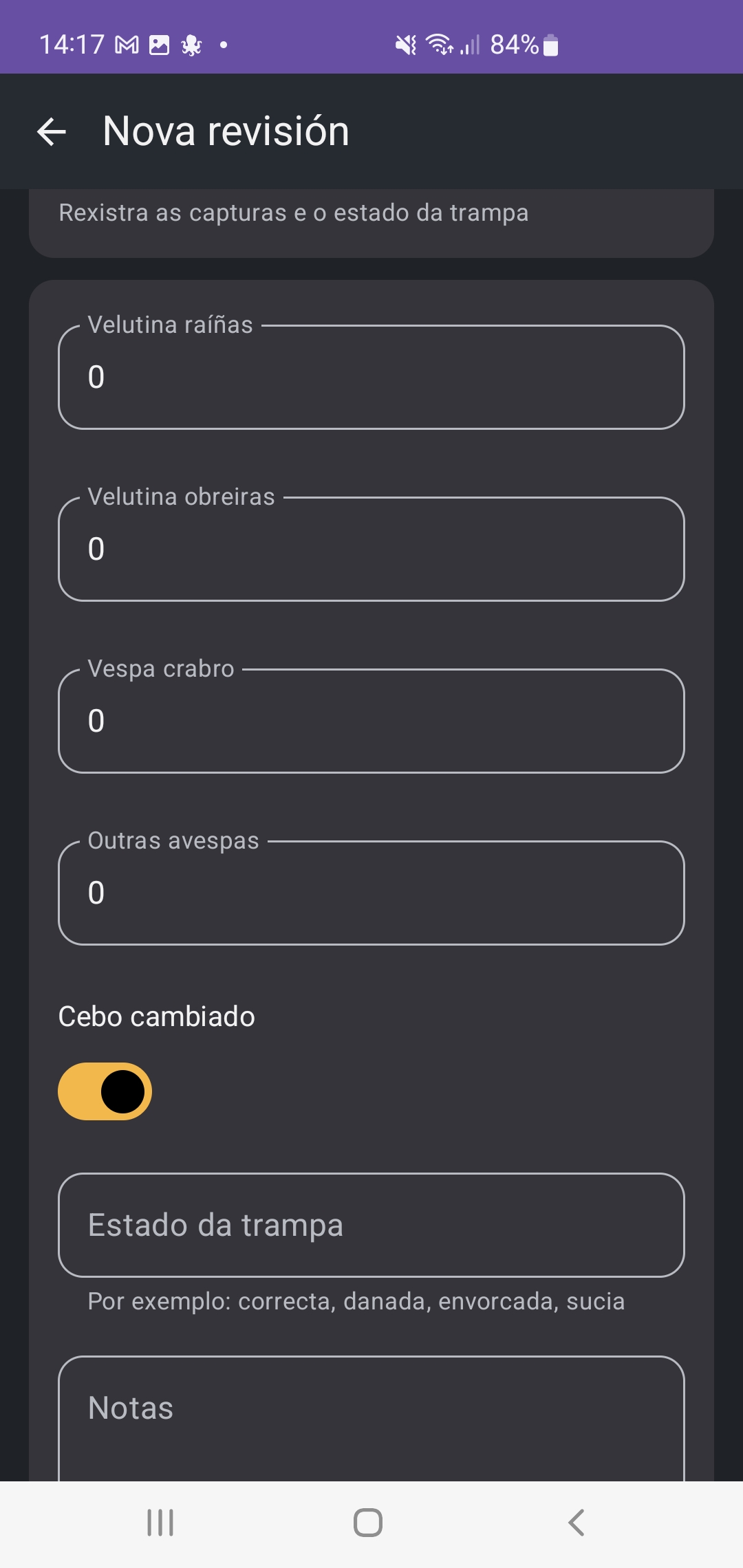Revisión de trampa en campo